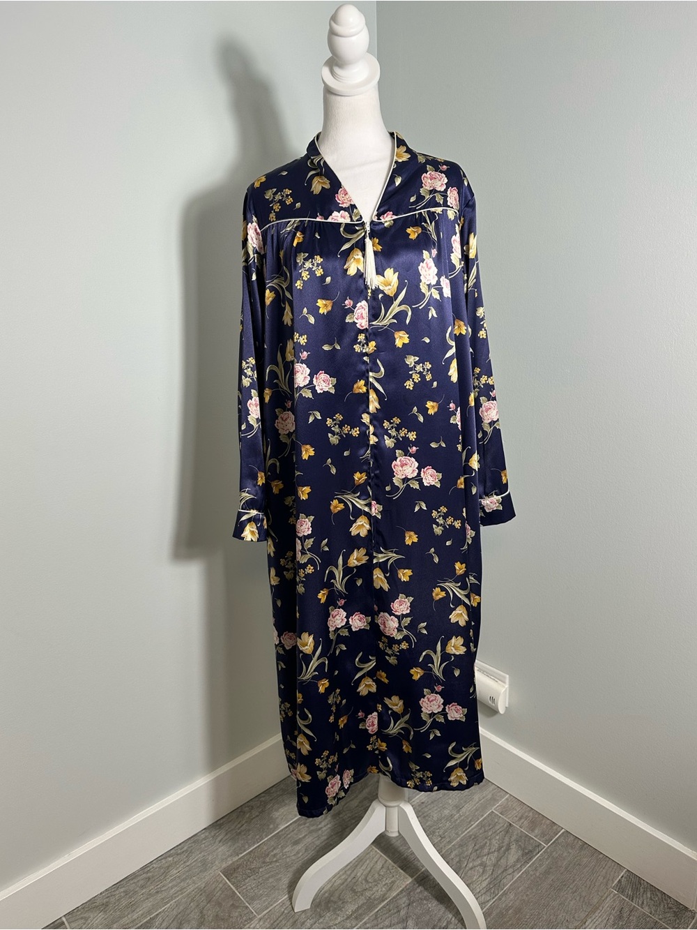 Christian Dior  Vintage 70s/80s   Floral House Dress/Robe Size Large
